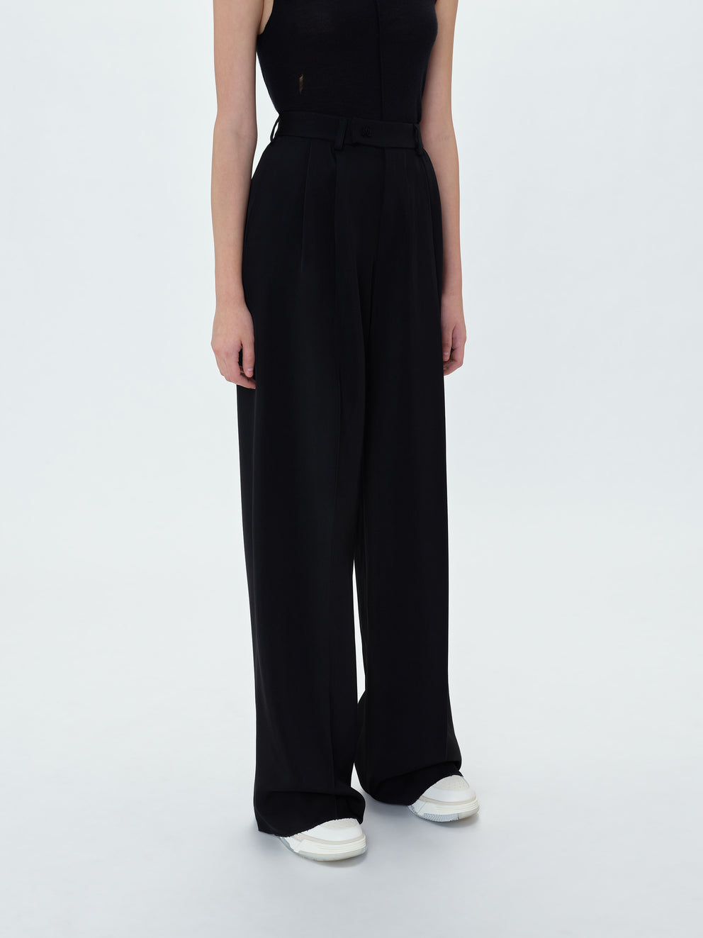 Black Amiri DOUBLE PLEATED TROUSERS | 237189-WPG