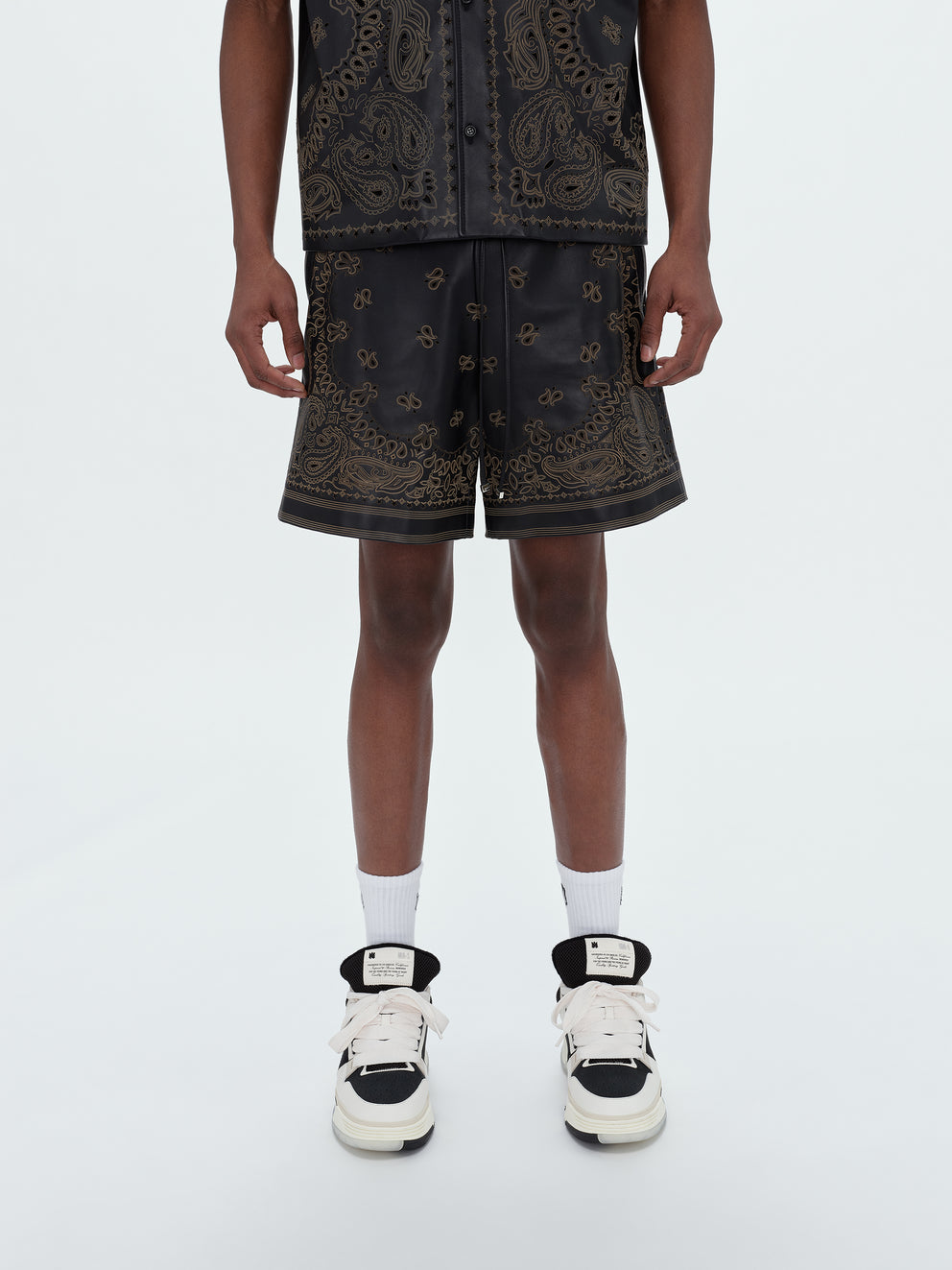 Black Amiri LEATHER BANDANA SHORT | 190876-TEU