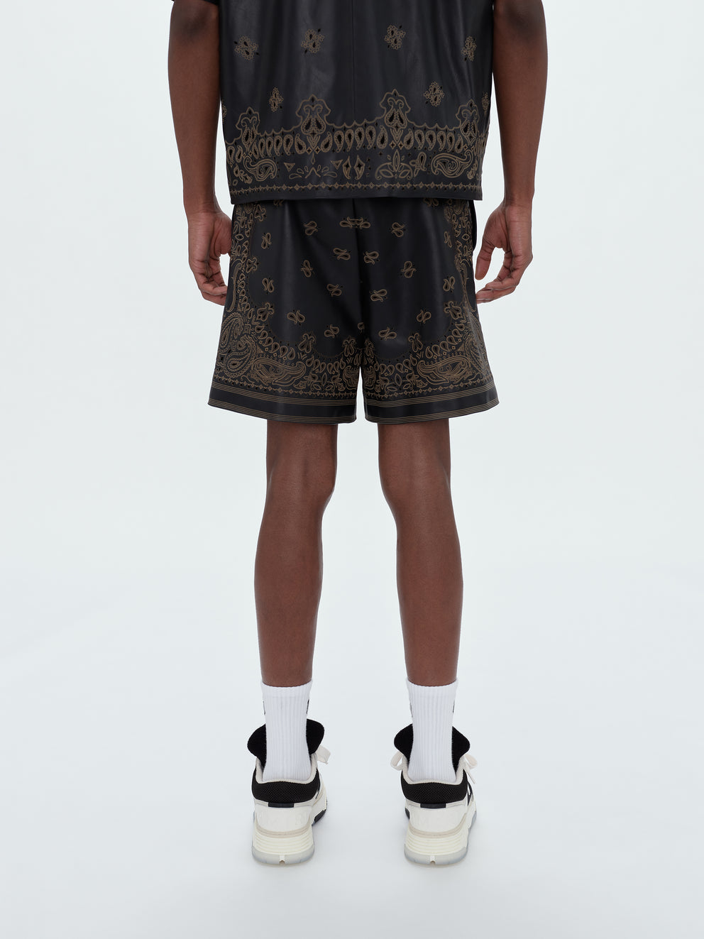 Black Amiri LEATHER BANDANA SHORT | 190876-TEU