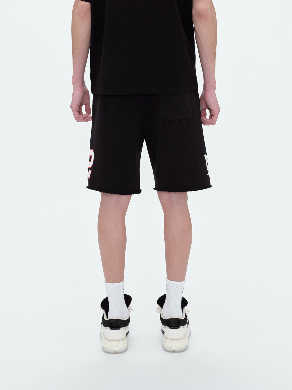 Black Amiri OVERSIZED 22 FOOTBALL SHORT | 973562-ENP