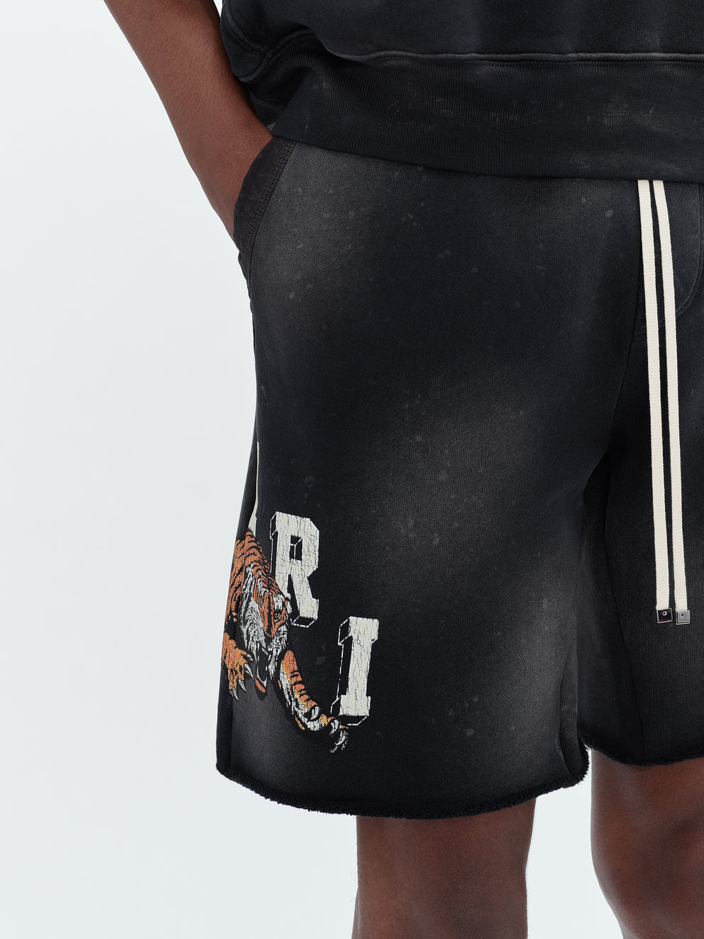 Black Amiri VINTAGE TIGER SWEATSHORT | 294016-UNV