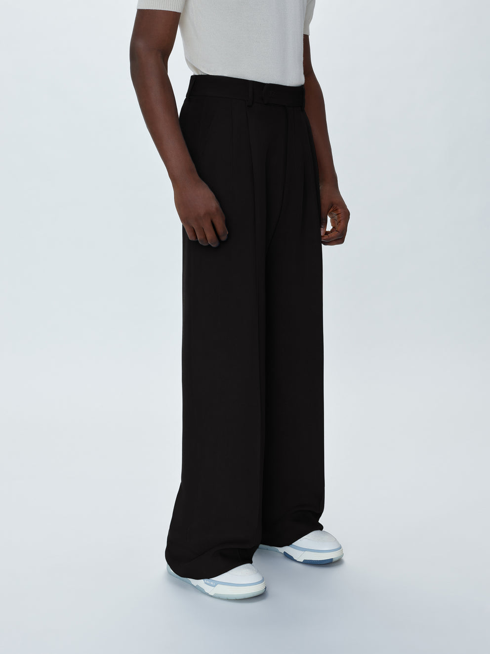 Black Amiri VISCOSE DOUBLE PLEATED TROUSERS | 591082-VSN