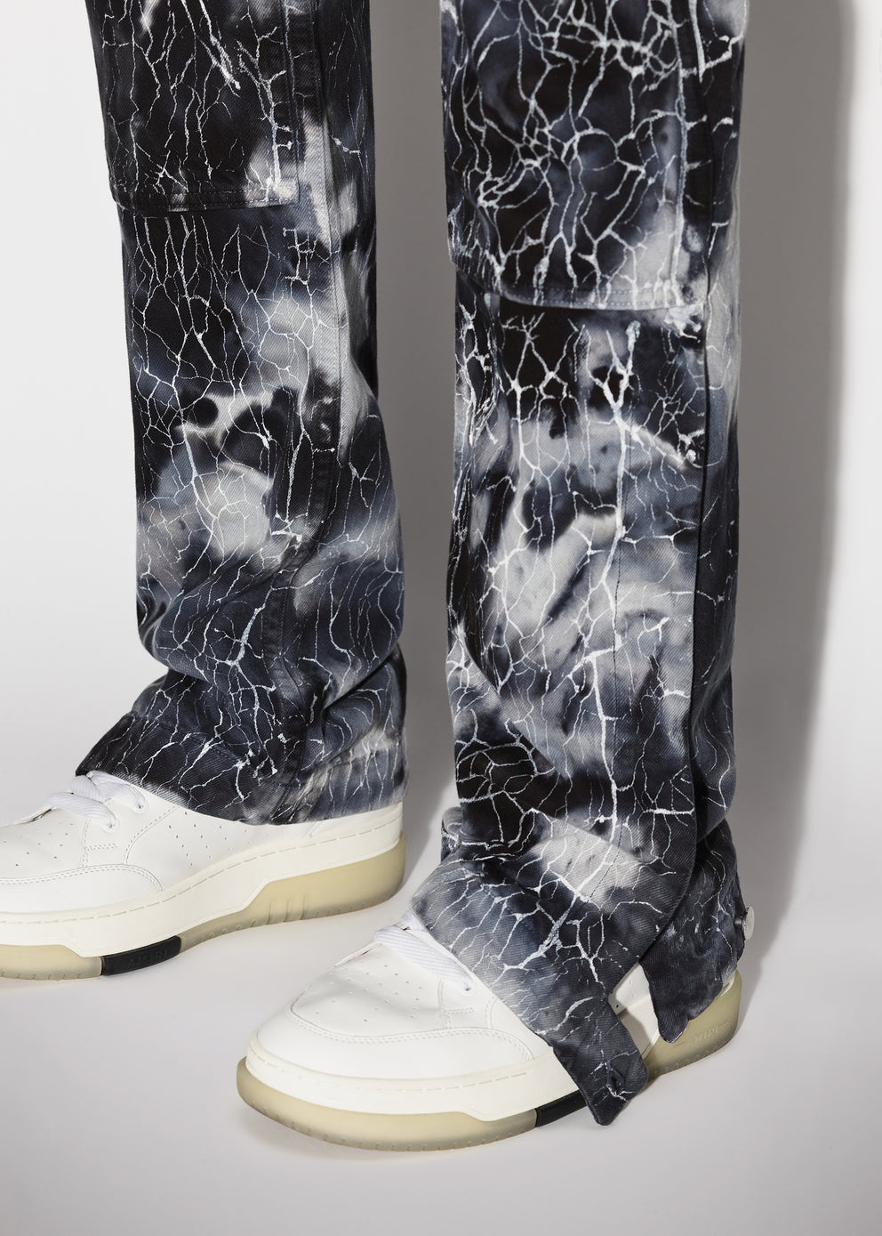 Black Od Amiri CRACKED TIE DYE CARPENTER JEAN | 356079-BYU