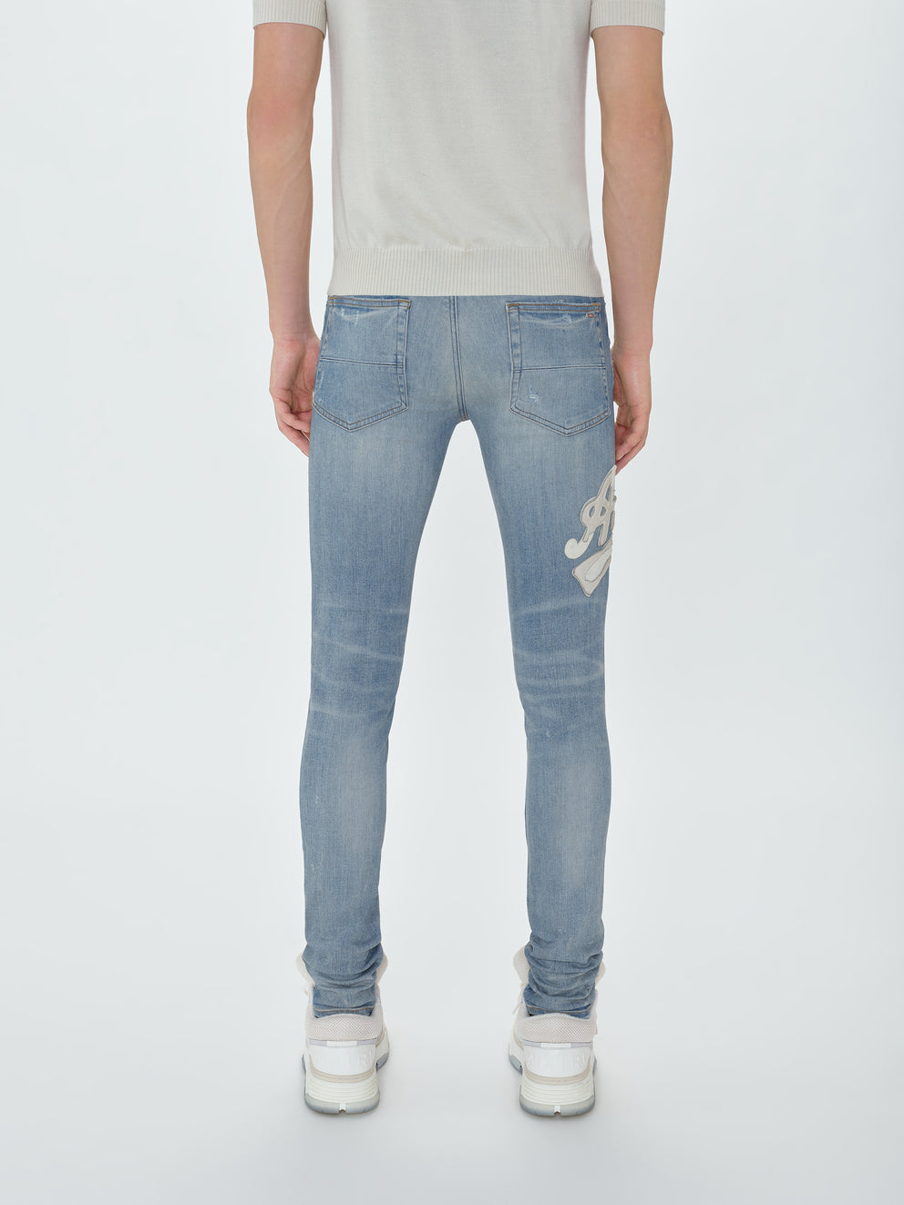 Clay Indigo Amiri VARSITY APPLIQUE LOGO JEAN | 937684-OAG