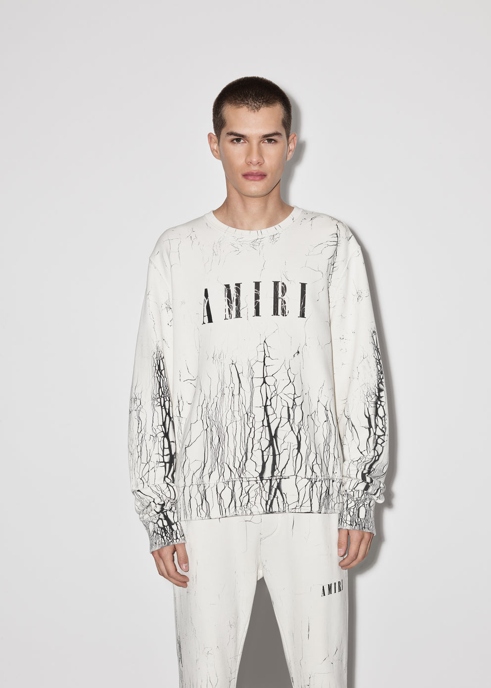 White Amiri CRACKED DYE CORE LOGO CREWNECK | 138794-DJL