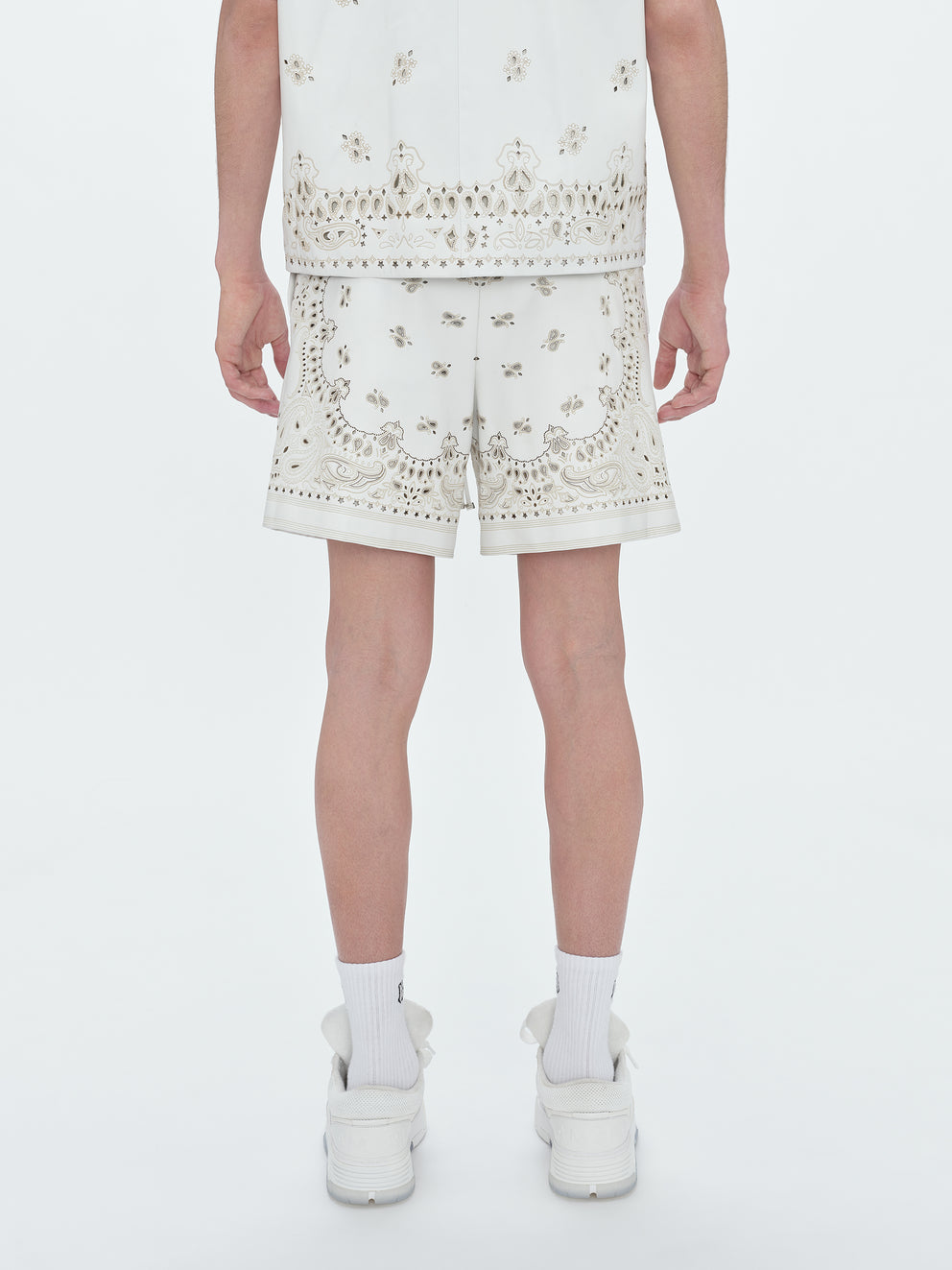 White Amiri LEATHER BANDANA SHORT | 412537-WVM