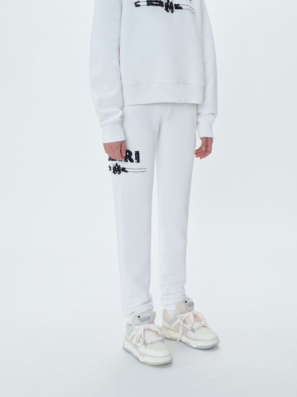 White Amiri M.A. BAR APPLIQUE SWEATPANT | 801643-SGP